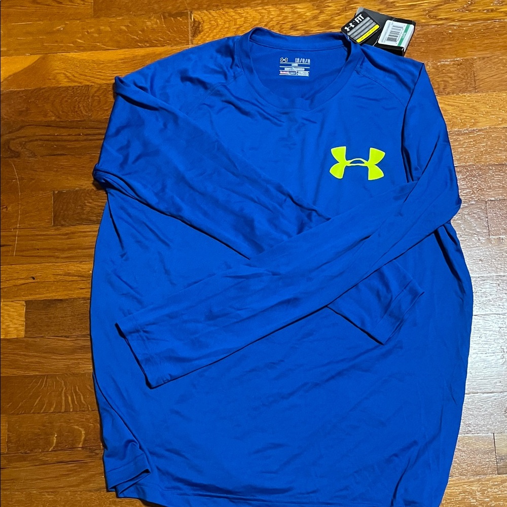 Under Armour Men's Blue with lime trim. Long Sleeve Tee NET SIZE L. LOOSE FIT